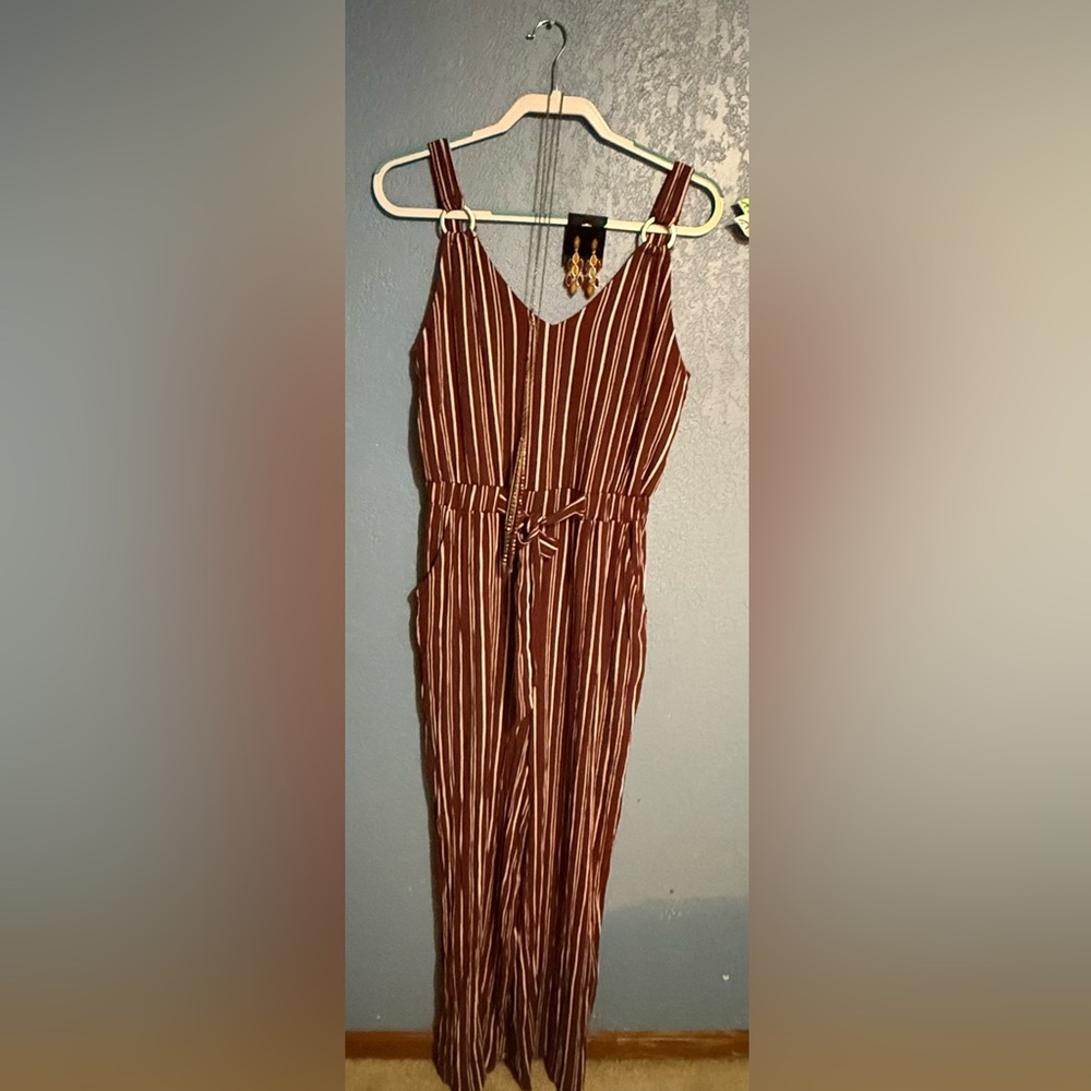 NOBO Burgundy & White Striped jumpsuit- Drawstring waist-sleeveless-Size LG -EUC